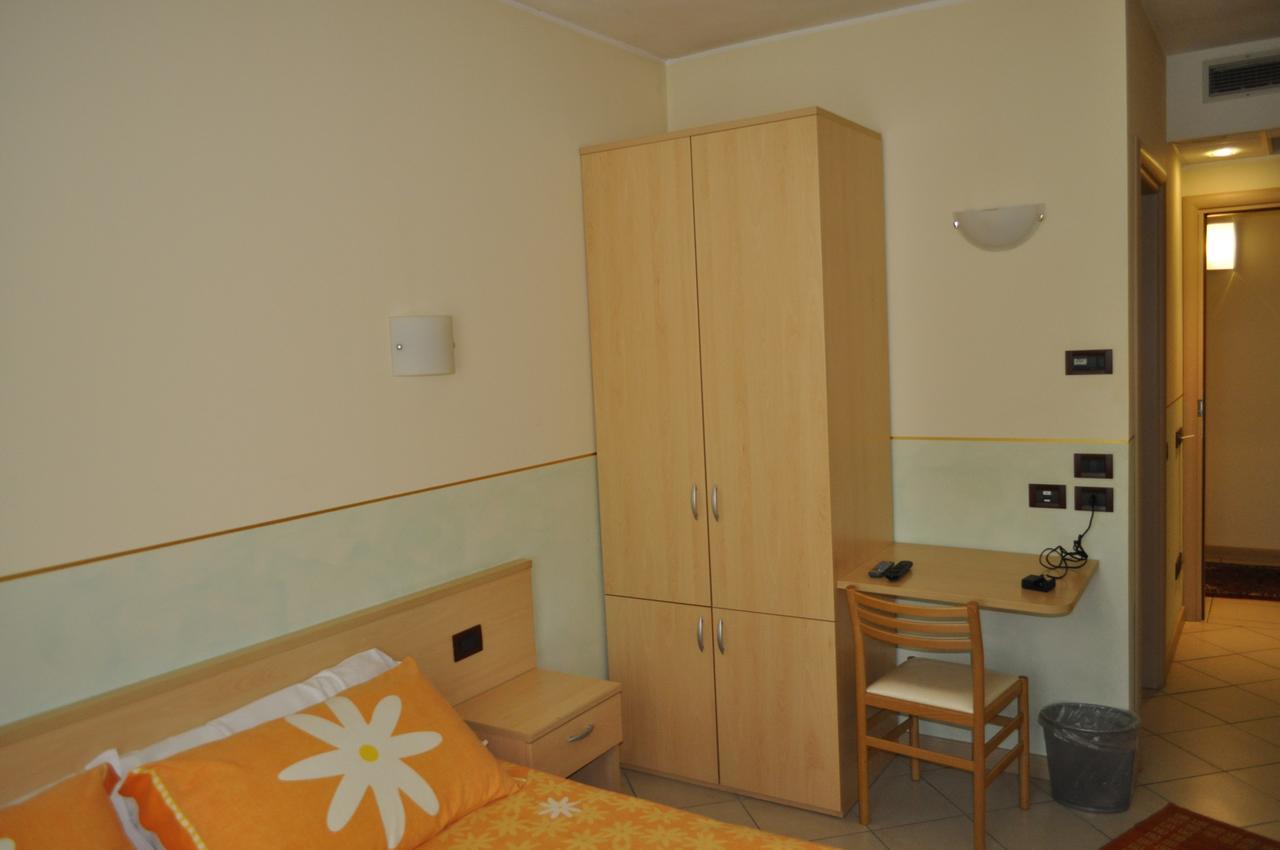 Hotel Tappa Fissa Vigonovo  エクステリア 写真